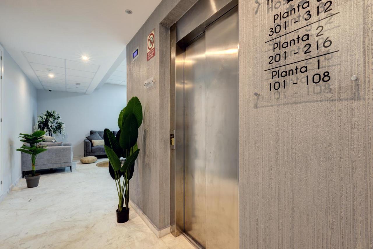 Hostal 37 에스테포나 외부 사진